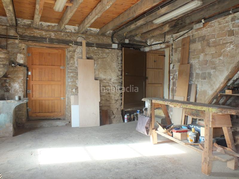 Foto e66e40cd-3ab7-4eb7-bc69-cece537f062c. Edificio in Gombrèn