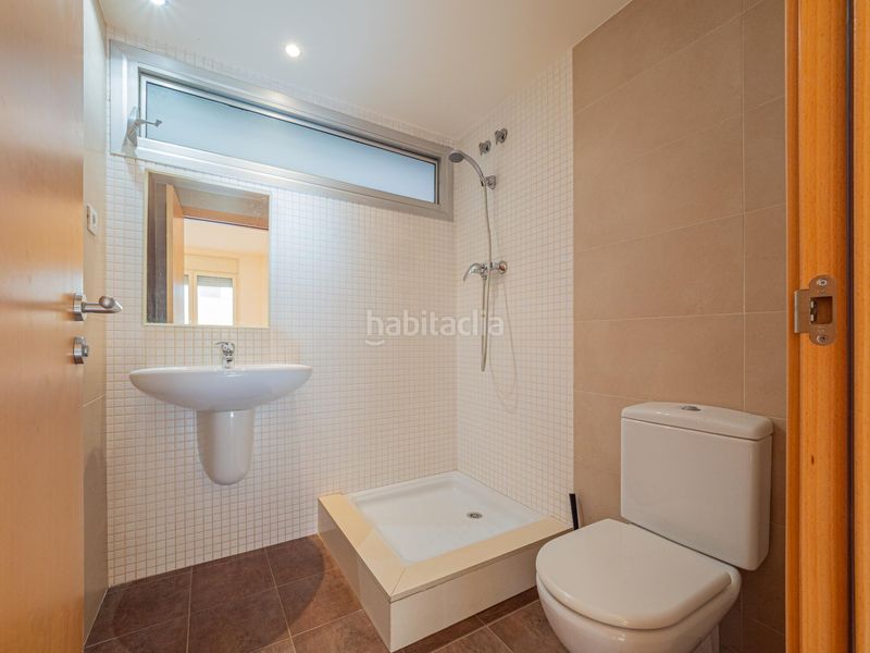 Foto 0f8582fb-e06b-47bb-88d8-cbeb27e8b9f9. Pis amb calefacció aparcament a Estadi-Santa Anna Vic