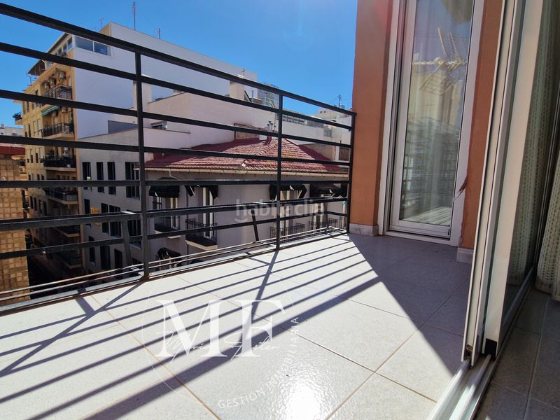 Foto f6cc5120-9a90-4c9a-b3ed-4d931e9be4a8. Appartement dans calle bazán 15 dans Barrio del Centro Alicante