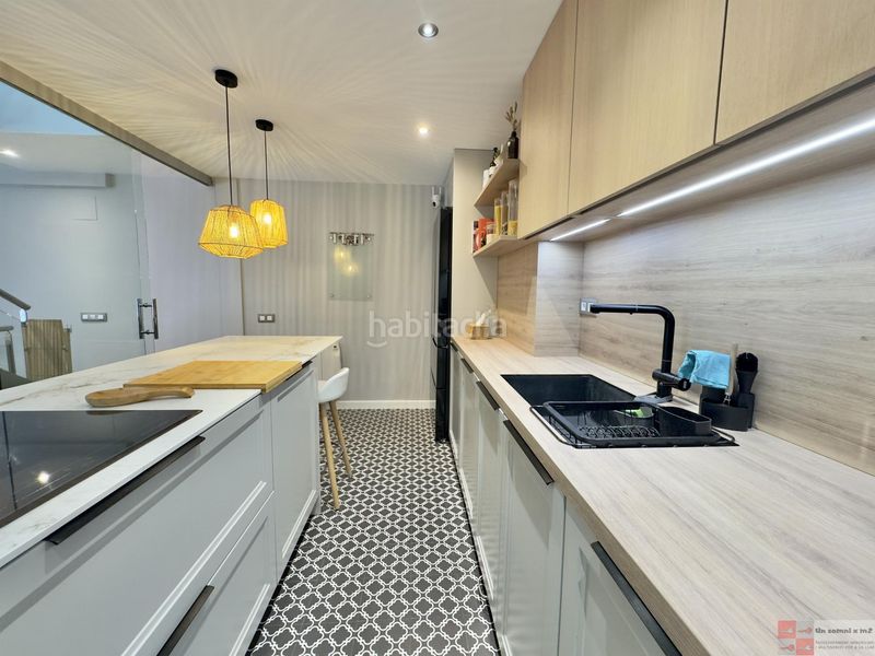 Foto 5e85e7d1-fbb3-4c47-a4d6-6d8f69511233. Casa amb calefacció aparcament a Martorell