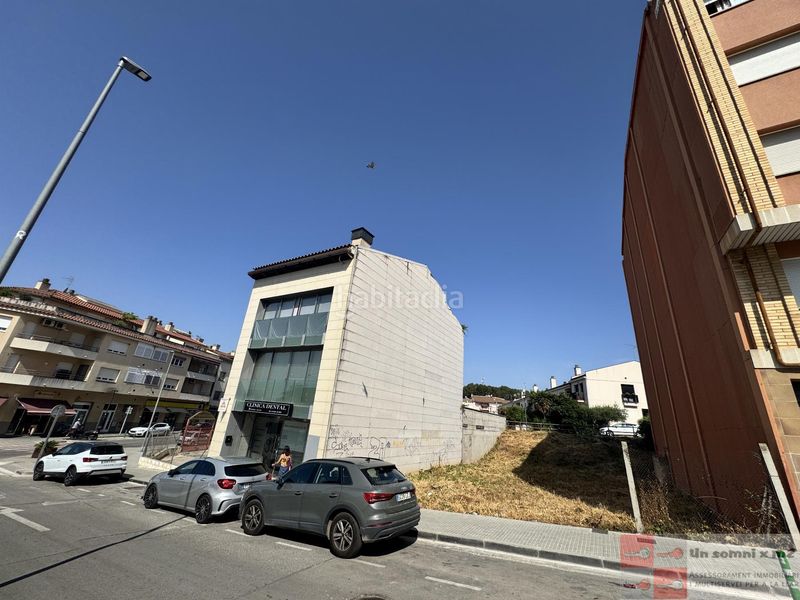 Foto b48a9a0e-080c-4f5d-a821-462385f9df57. Casa adossada amb calefacció aparcament a Masquefa