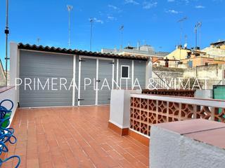 Planta baixa a Centre. Con patio  y terraza !!!!