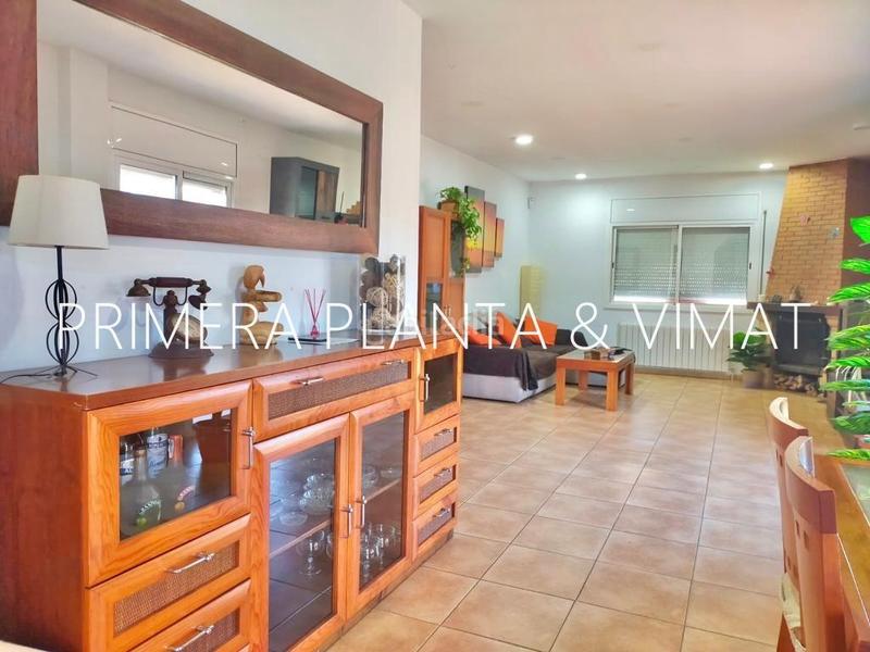Foto 3d59fcf0-f3e5-4e72-89fa-d84f8107a04c. Casa con riscaldamento parcheggio in Niàgara Parc -Àgora Parc Tordera