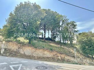 Terreny residencial a Urbanitzacions. Esquinero y semiplano !!!