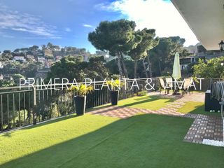 Rent Flat in Urbanitzacions. De 4 habitaciones con terraza !!
