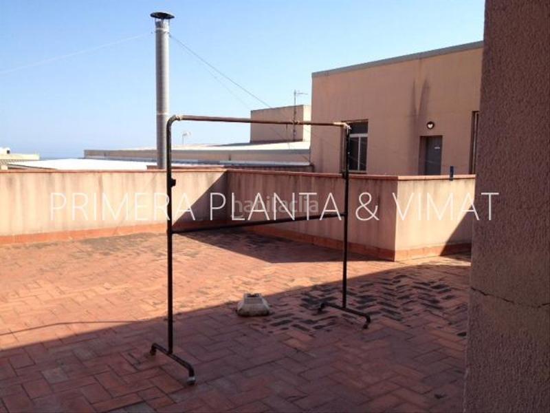 Foto f5ac89ed-58b9-4072-9f34-6922618b7202. Local comercial con 150 metros de terraza !! en Centre Mataró