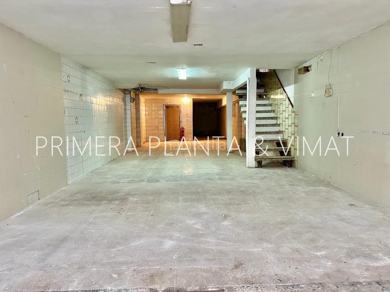 Foto 857dd4a7-04bf-4ed4-9d70-5919dae9c631. Alquiler local comercial con sotano grande y con patio !!! en Mataró