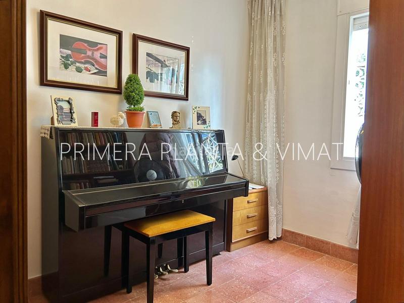Foto 2dee8052-a1fe-454e-81ab-023f85e32cd4. Casa a 4 vientos con jardin !!!! en Els Molins Mataró