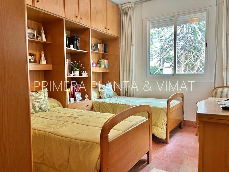 Foto 50b1825a-a1c9-4358-b509-33d6ac1e4dc5. Casa a 4 vientos con jardin !!!! en Els Molins Mataró