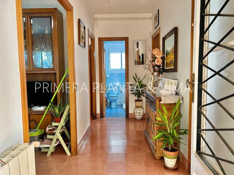 Foto 8ab04a98-a788-4231-b612-f3cc3ad75800. Casa a 4 vientos con jardin !!!! en Els Molins Mataró