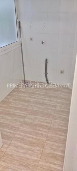 Foto 36ebcf1f-dcd3-47d9-9ed2-748b71babfa8. Piso de 3 habitaciones en buen estado !! en El Palau - Escorxador Mataró
