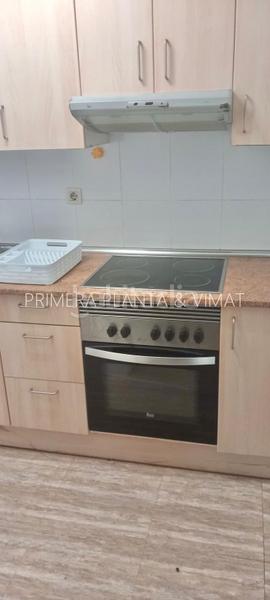 Foto 9e93b7b9-7b24-479d-bf78-df0392a33a2e. Piso de 3 habitaciones en buen estado !! en El Palau - Escorxador Mataró