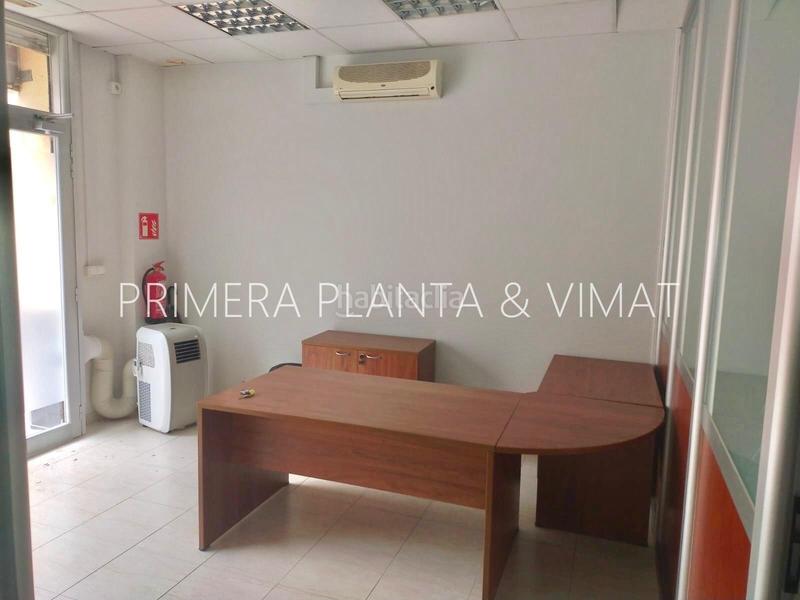 Foto 898552ef-dd75-4b1d-bada-46ec42f8dfce. Alquiler local comercial economico en buen estado !!! en Mataró