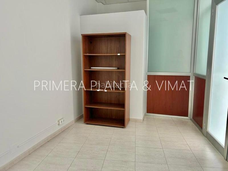 Foto efafb253-7b7d-4de5-997c-ab538552ac25. Alquiler local comercial economico en buen estado !!! en Mataró