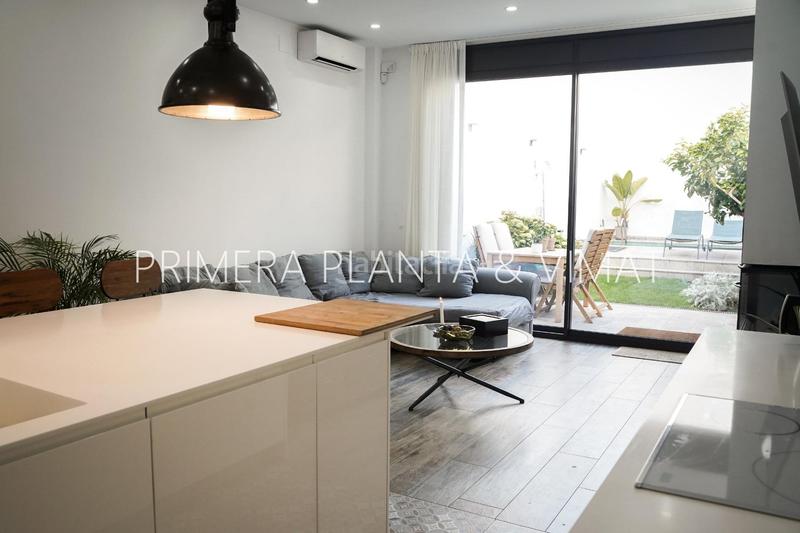 Foto 6e5be298-0e3b-430e-a1b6-e3994e1cc28e. Casa con parcheggio piscina in Centre Mataró