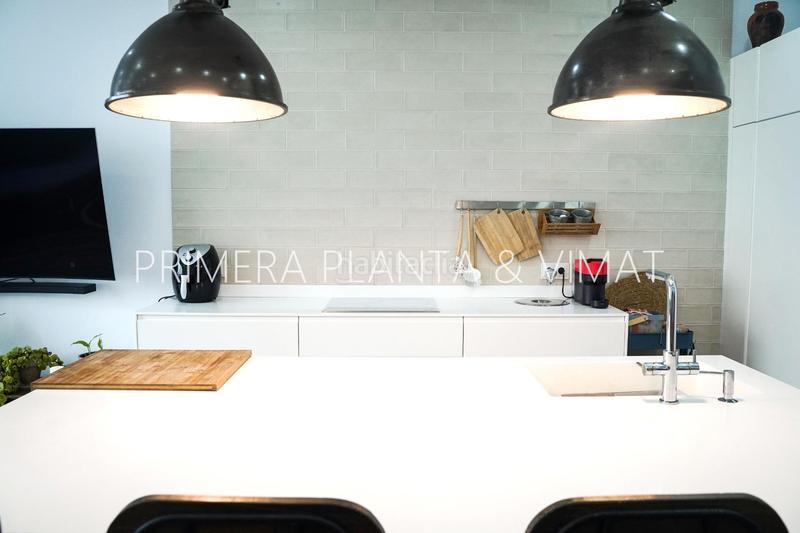 Foto 8992460d-cb0a-4d14-8782-2d6461f453d0. Casa con parcheggio piscina in Centre Mataró