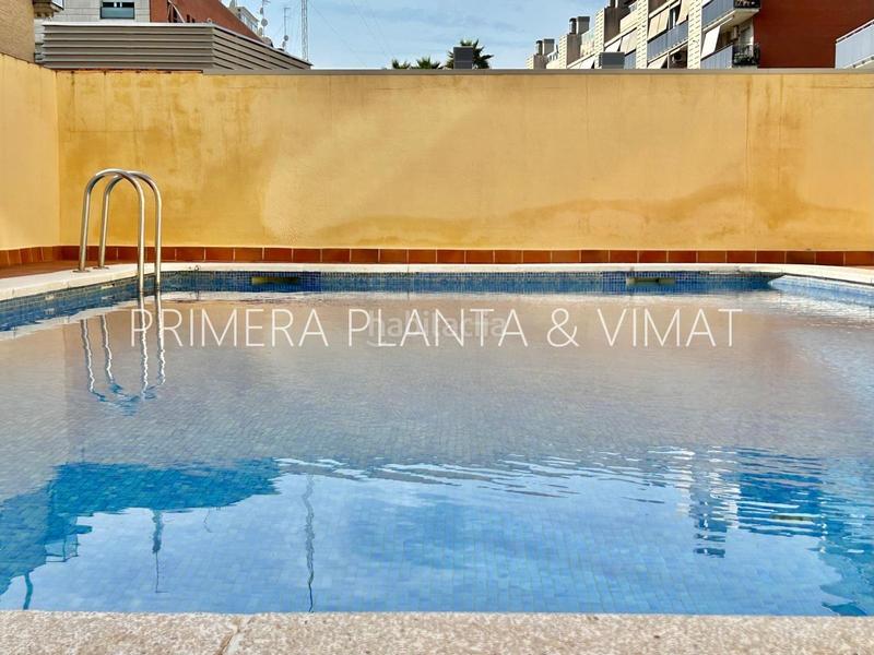 Foto 2062686b-8ee9-4acc-9e4a-7b9859ede02d. Pis amb aparcament piscina a Via Europa - Parc Central Mataró