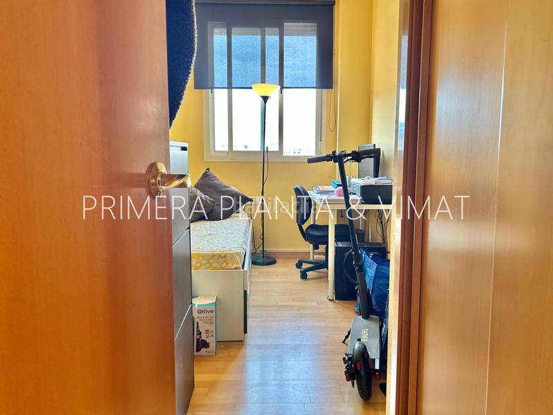 Foto 5b3fc4e2-4c78-4c5f-bfad-513ec31caeec. Pis amb aparcament piscina a Via Europa - Parc Central Mataró