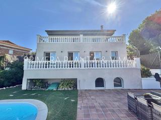 Maison à Calella. Espectacular y con piscina!!!