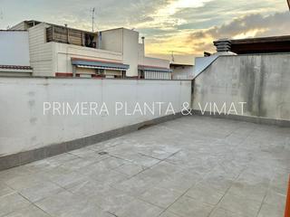 Àtic a Cirera. Con terraza y parking !!
