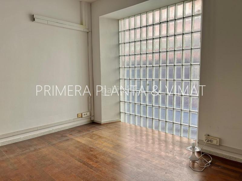 Foto 59ec42d5-a3b0-4f33-af94-d19b5832fe5a. Piso centrico y de grandes dimensiones !!! en Centre Mataró