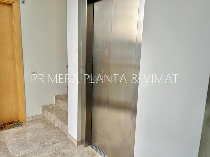 Foto a4263ee5-eb33-47d3-8919-50f1789c11e2. Piso centrico y de grandes dimensiones !!! en Centre Mataró