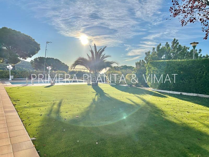 Foto 0f1c686b-9a34-4a3a-83ca-56ae1f4e0c3a. Chalet con riscaldamento parcheggio piscina in Urbanitzacions Mataró