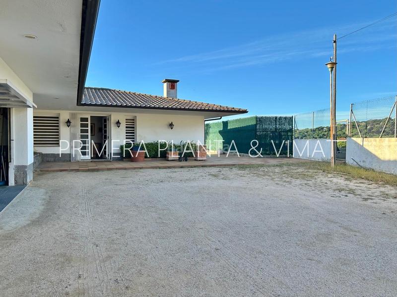 Foto 5140dbe2-c2ff-418a-be15-5b4b2f934734. Chalet con riscaldamento parcheggio piscina in Urbanitzacions Mataró