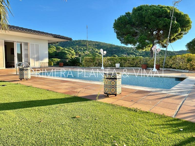 Foto d12b300a-d48c-4fc8-8c65-f4ee0c96fd91. Chalet con riscaldamento parcheggio piscina in Urbanitzacions Mataró