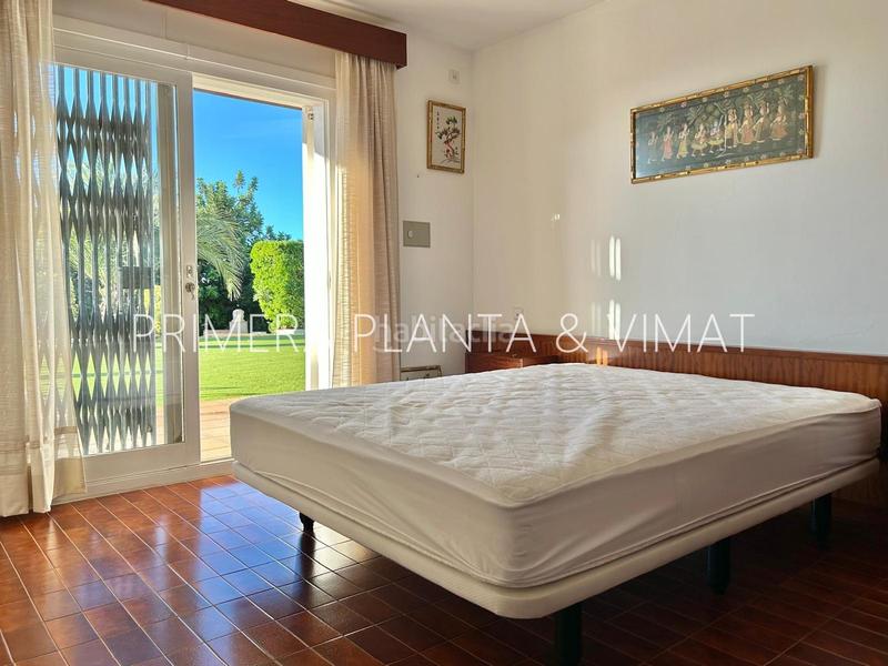 Foto d17f1cbc-0529-4362-af4f-ea002d77fc12. Chalet con riscaldamento parcheggio piscina in Urbanitzacions Mataró