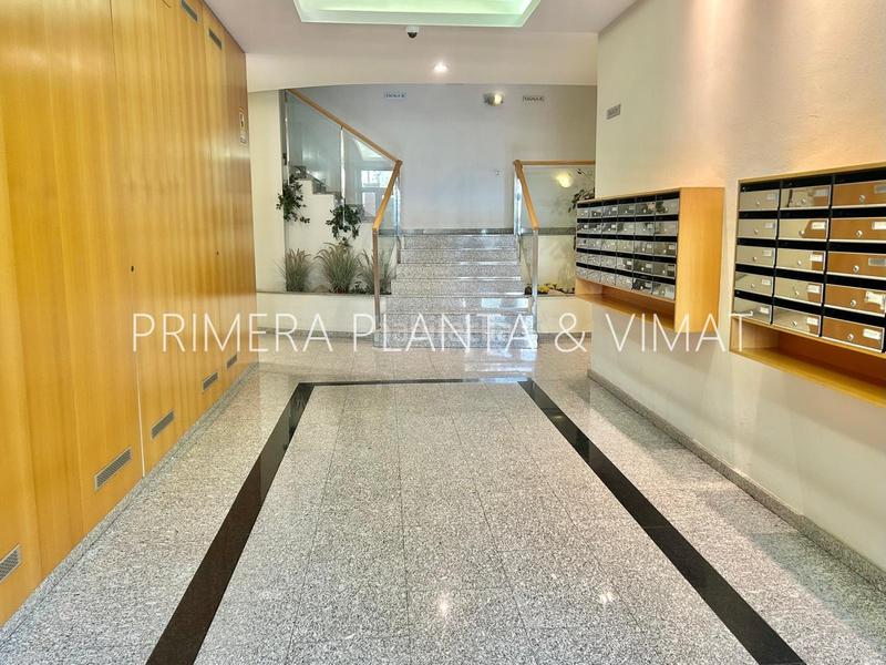 Foto 56fb247c-2724-4b85-9c60-cd8534bc0455. Flat with heating parking in Centre Mataró