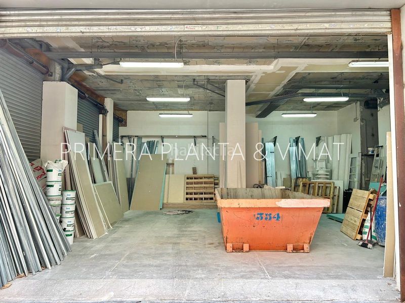 Foto aee9ce09-a337-48cd-8842-591fc62b2bd8. Local comercial a Centre Mataró
