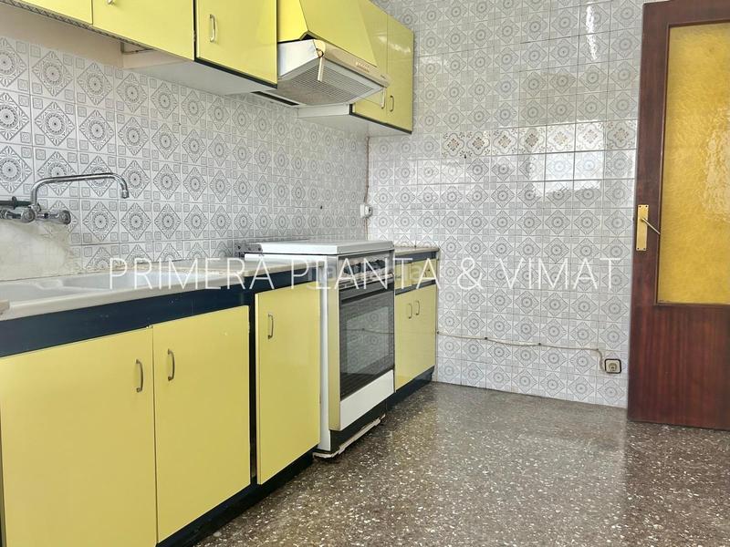 Foto aaad5b02-30f2-4fb0-8d1b-5a07f71ca614. Flat in Rocafonda Mataró