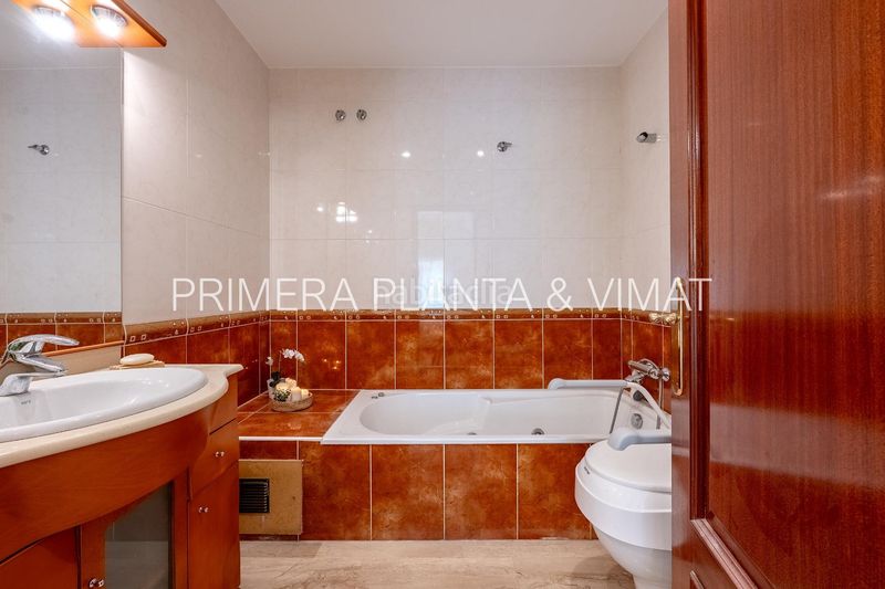 Foto 4265da7f-37f0-4ab1-9089-a51e3d6706be. Planta baixa amb calefacció a Havana Mataró