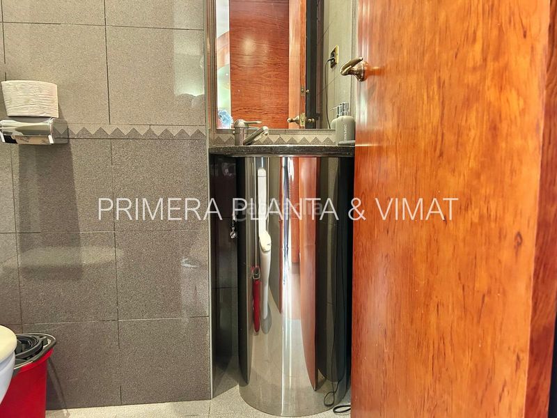 Foto 3ea7d763-b53a-426f-a673-c974acbb1748. Àtic amb calefacció aparcament a Centre Mataró