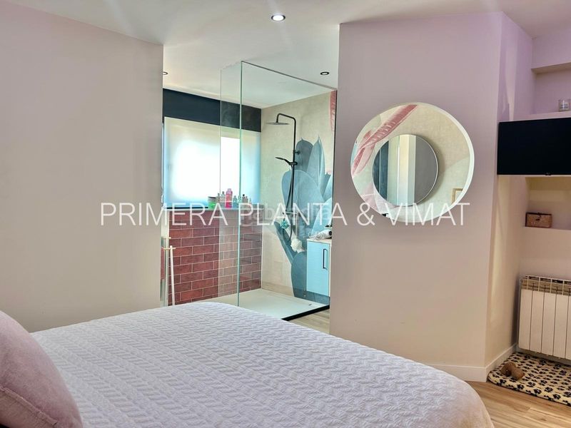 Foto bd72d4e6-4699-4fa6-89e9-886cfc851450. Àtic amb calefacció aparcament a Centre Mataró