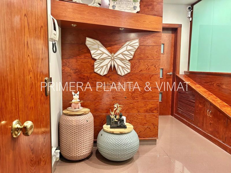 Foto c053f359-fbf5-46fc-b3dd-65db06526dda. Àtic amb calefacció aparcament a Centre Mataró