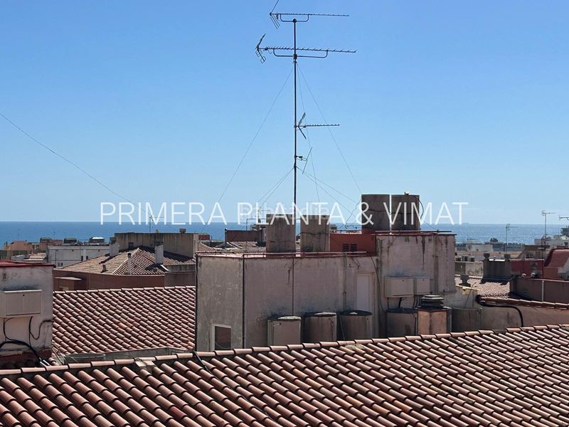 Foto b4576a01-9b28-4671-b5db-d691f4460298. Pis a Peramàs Mataró