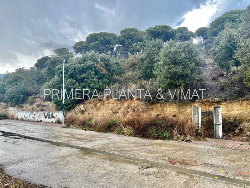 Foto feddbb0c-8575-4b72-9c7b-b9a516e116ce. Terreny residencial a Urbanitzacions Mataró