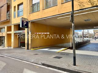 Affitto Posto auto in Centre. En casco antiguo!!