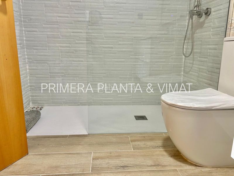 Foto 1055ffe3-b8ae-4012-98c3-727a26a51b07. Àtic amb calefacció piscina a Calella