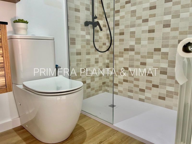 Foto 755e30f8-d748-4b0d-94f6-0339997d1609. Ático elegante e impecable !!! en Eixample Mataró
