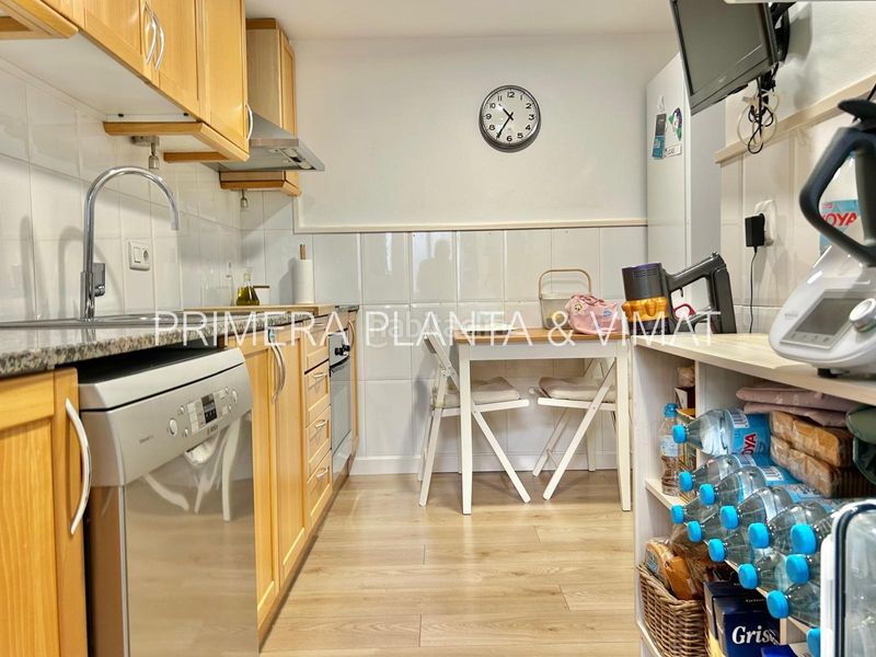 Foto ca6d56d2-4159-4174-9d66-738db3d55945. Penthouse with heating parking in Eixample Mataró