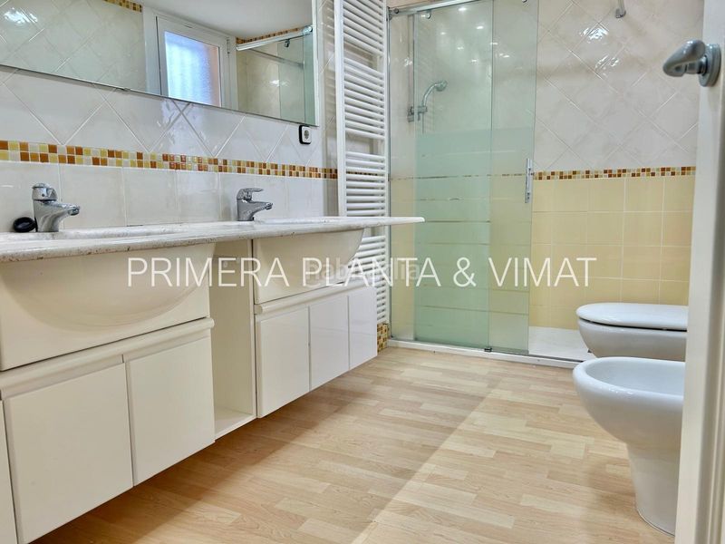 Foto 0afce11c-4adf-4f47-9065-a019f7f223bb. Rent duplex in Centre Mataró