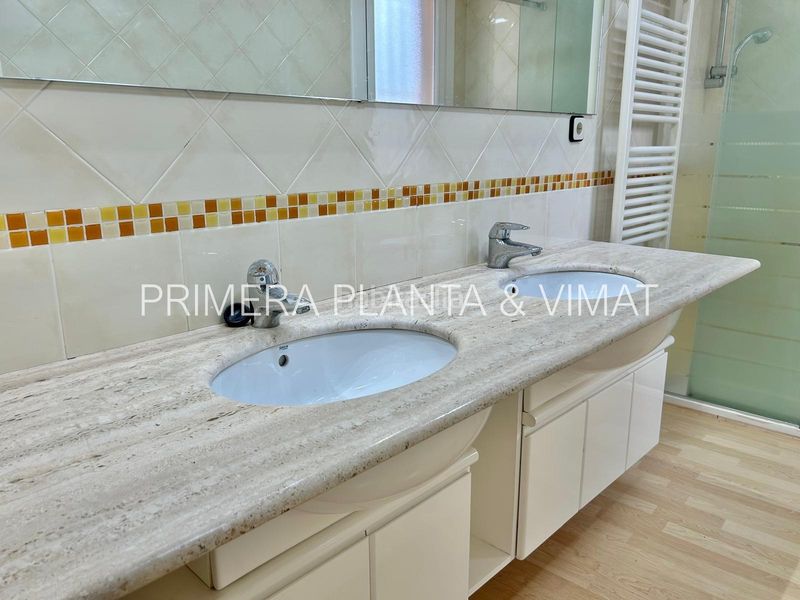 Foto 3ce3b93b-67e1-44e9-bc52-663f6c4513d8. Rent duplex in Centre Mataró