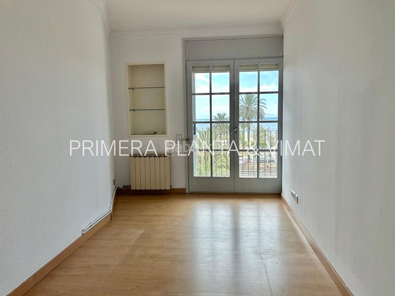 Foto e2cd8788-04e9-49bd-9e0b-c3ee75b73a9d. Location triplex avec parking dans Centre Mataró