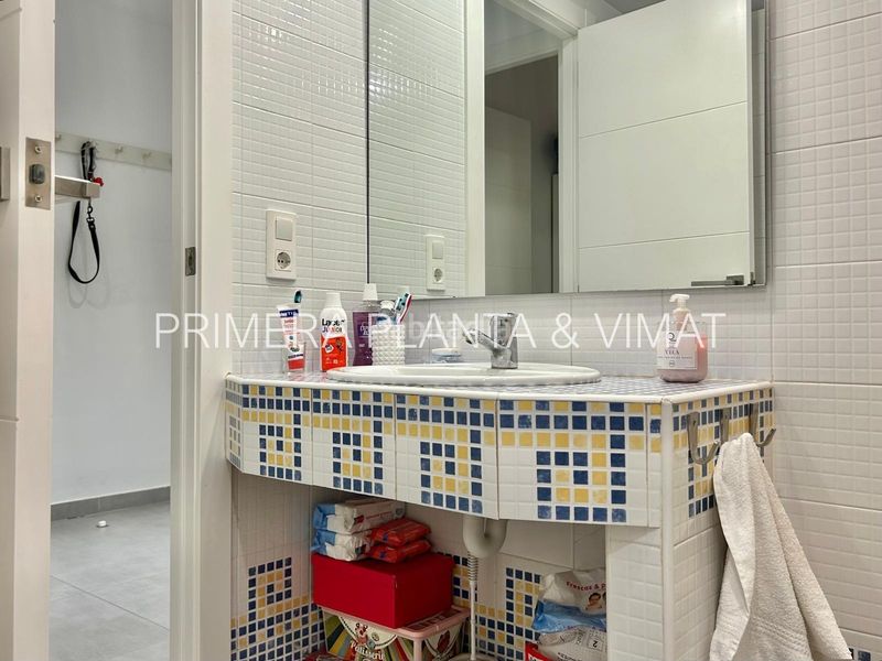 Foto 84b0677d-02a3-4626-a8d0-c8c94268dd89. Planta baixa amb calefacció aparcament a Canet de Mar