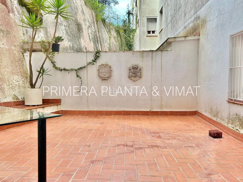 Foto cde5c5b0-e2cc-4092-8477-047572153120. Planta baixa amb calefacció aparcament a Canet de Mar