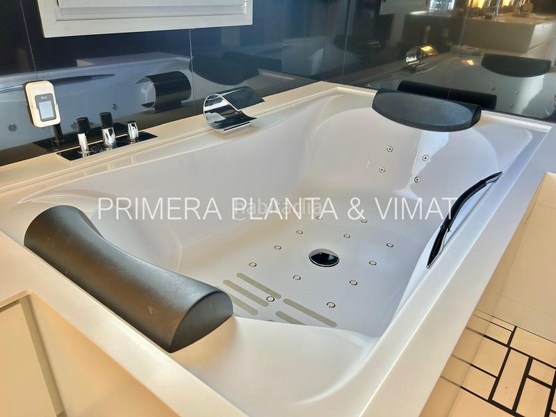 Foto 7ec4b6ef-4617-4df9-8a96-de7283fe134a. Casa amb calefacció aparcament piscina a Vallveric Mataró