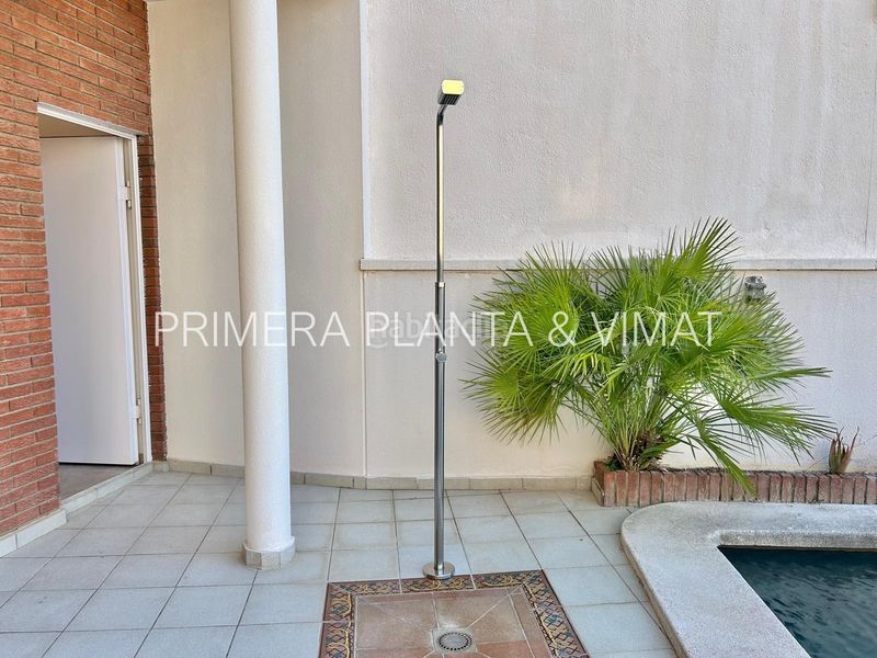 Foto 039b8377-0373-4592-9f79-cc4834df8867. Casa amb calefacció aparcament piscina a Vista Alegre Mataró